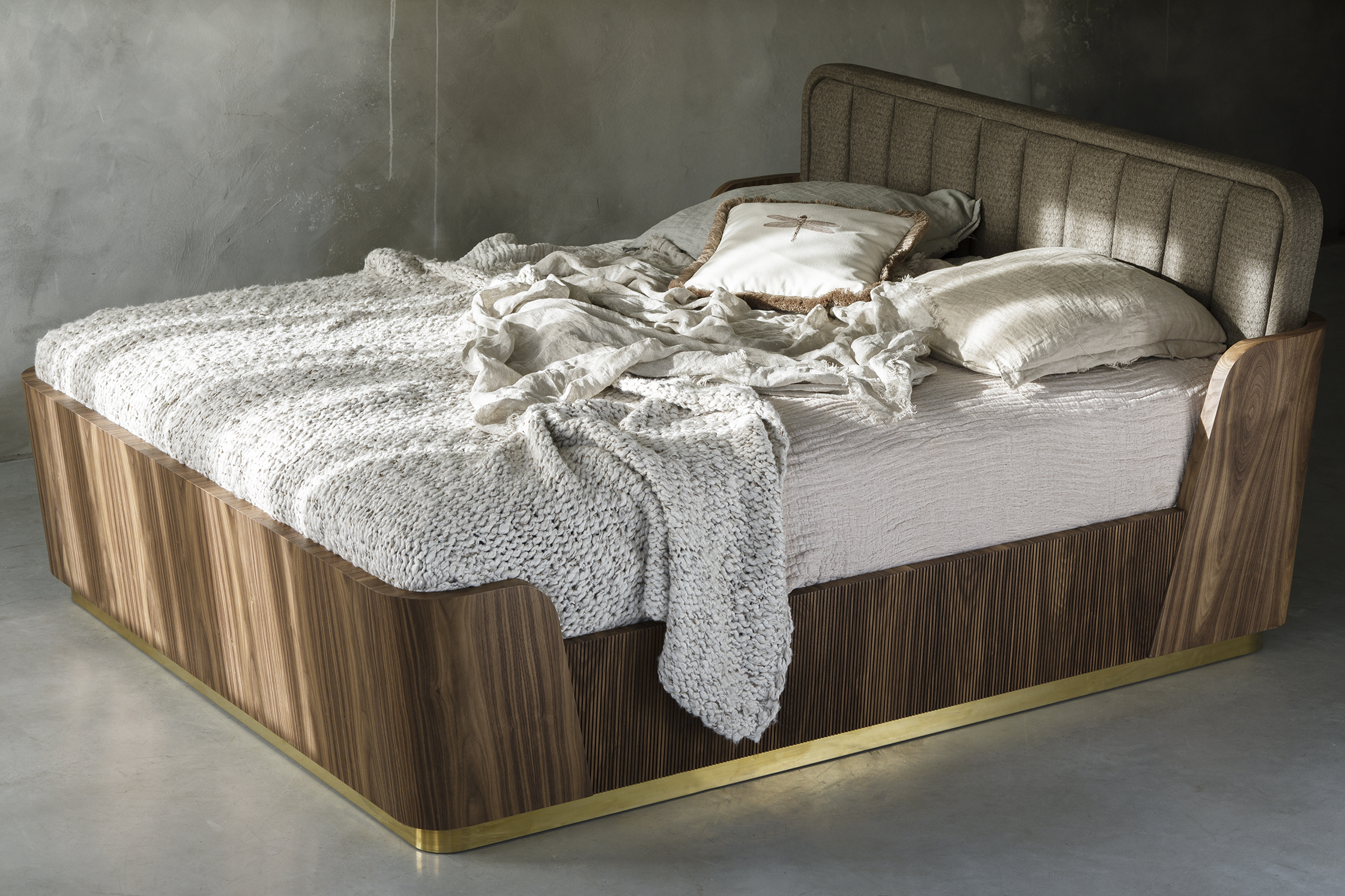 Łóżko Noctua zaprojektowane przez archtekta Rolanda Stańczyka.
